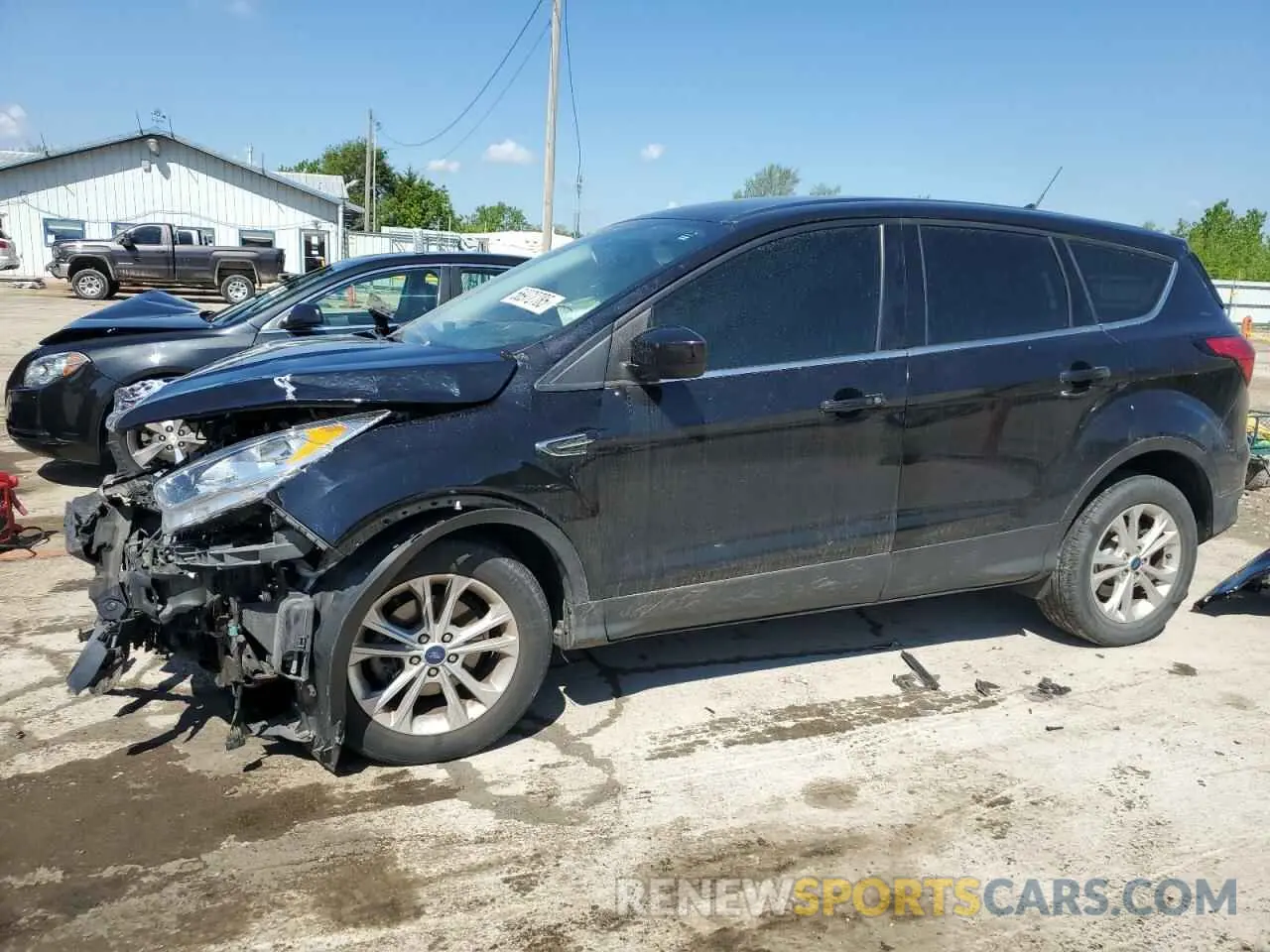 1 Фотография поврежденного автомобиля 1FMCU0GDXKUB25766 FORD ESCAPE 2019