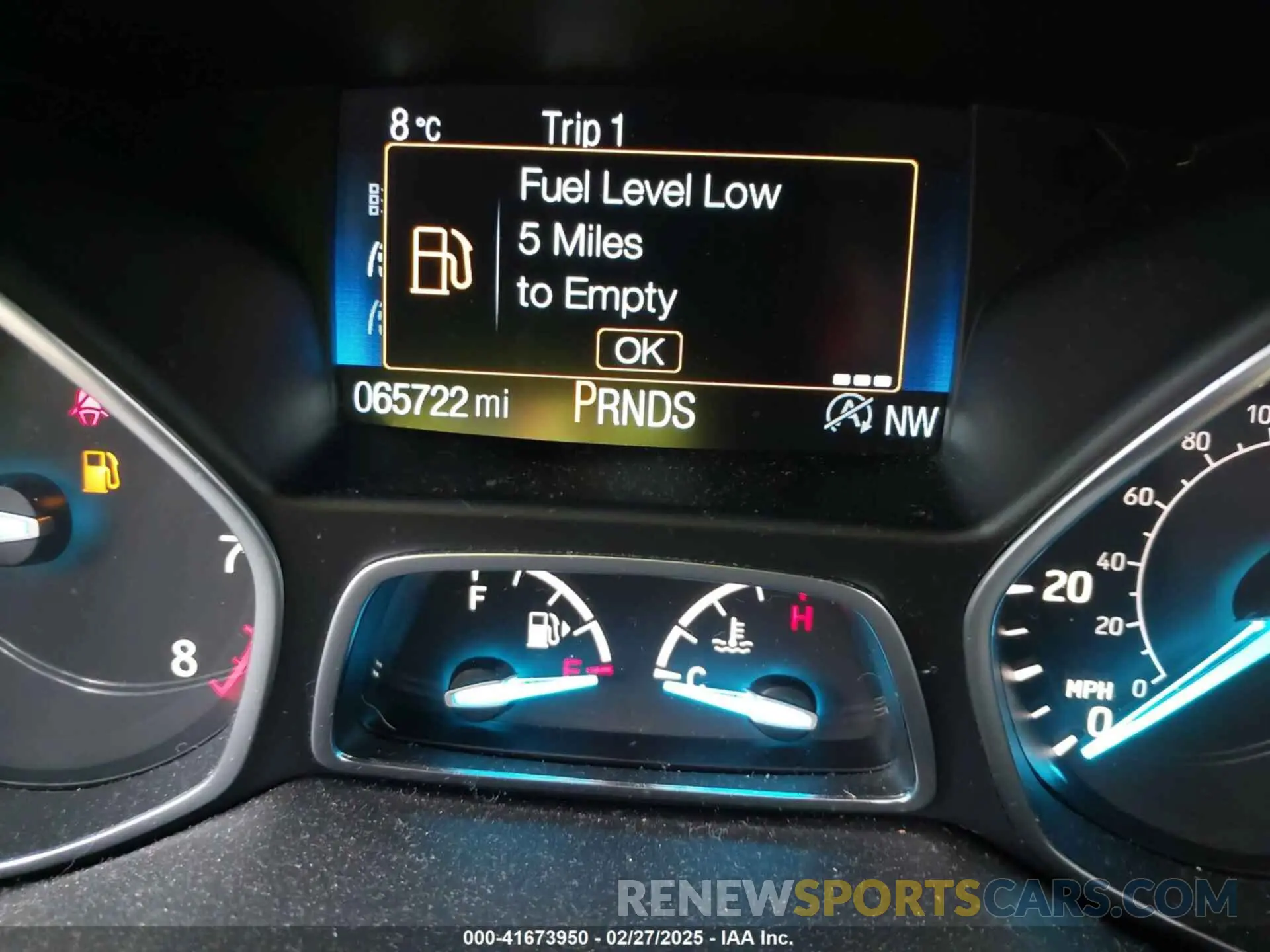 15 Photograph of a damaged car 1FMCU0GDXKUB29364 FORD ESCAPE 2019