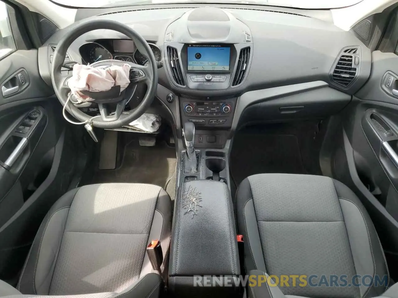 8 Фотография поврежденного автомобиля 1FMCU0GDXKUB94201 FORD ESCAPE 2019