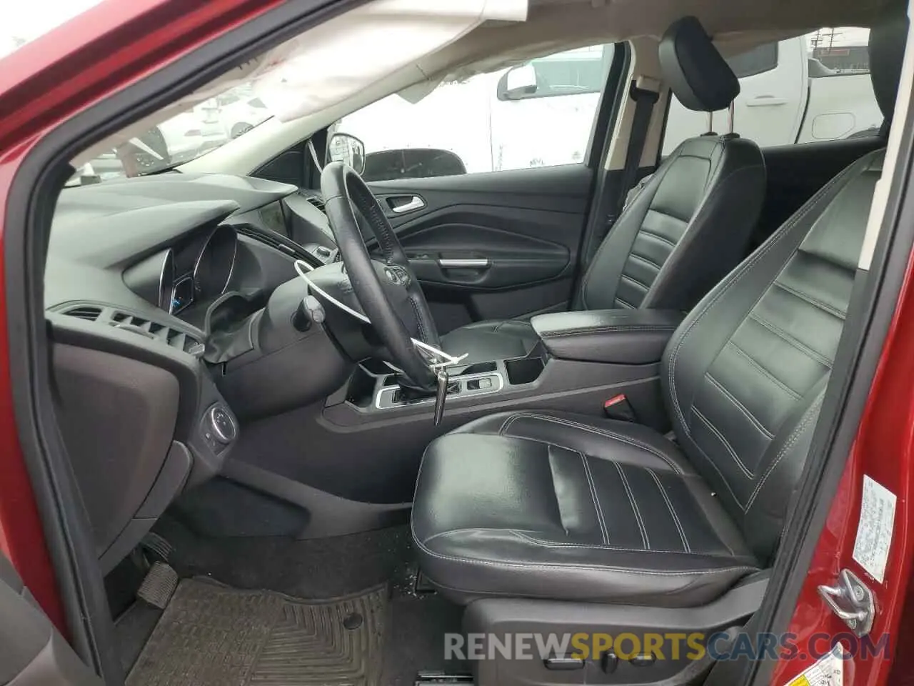 7 Фотография поврежденного автомобиля 1FMCU0HD0KUA20152 FORD ESCAPE 2019