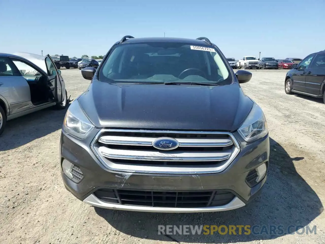 5 Photograph of a damaged car 1FMCU0HD0KUB82668 FORD ESCAPE 2019