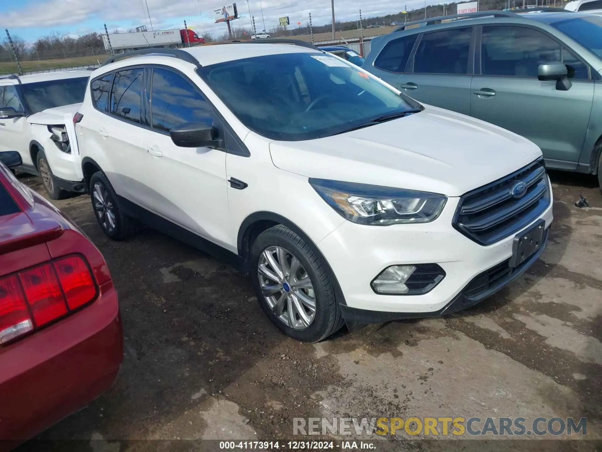 1 Фотография поврежденного автомобиля 1FMCU0HD1KUC52839 FORD ESCAPE 2019