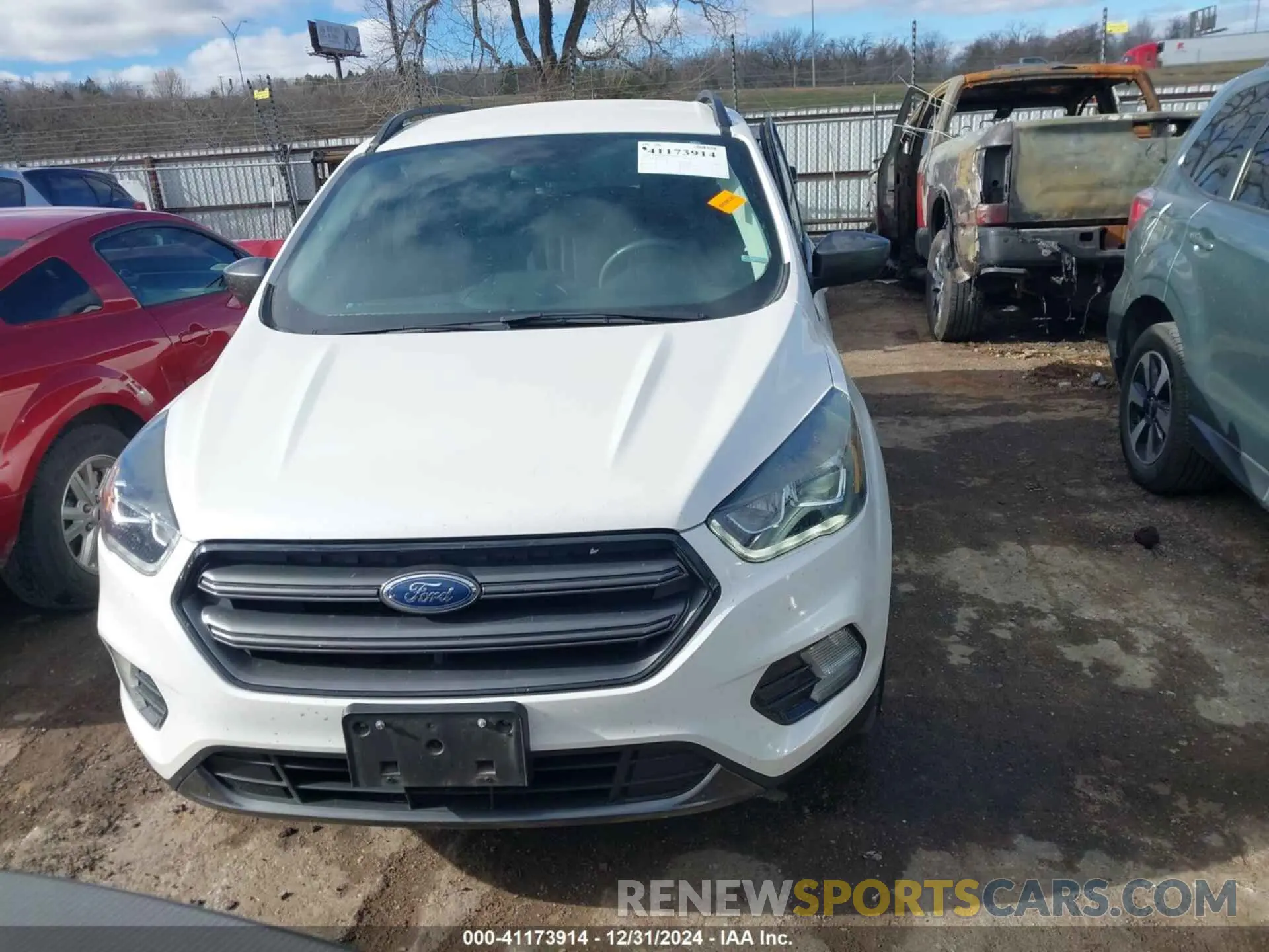 12 Фотография поврежденного автомобиля 1FMCU0HD1KUC52839 FORD ESCAPE 2019
