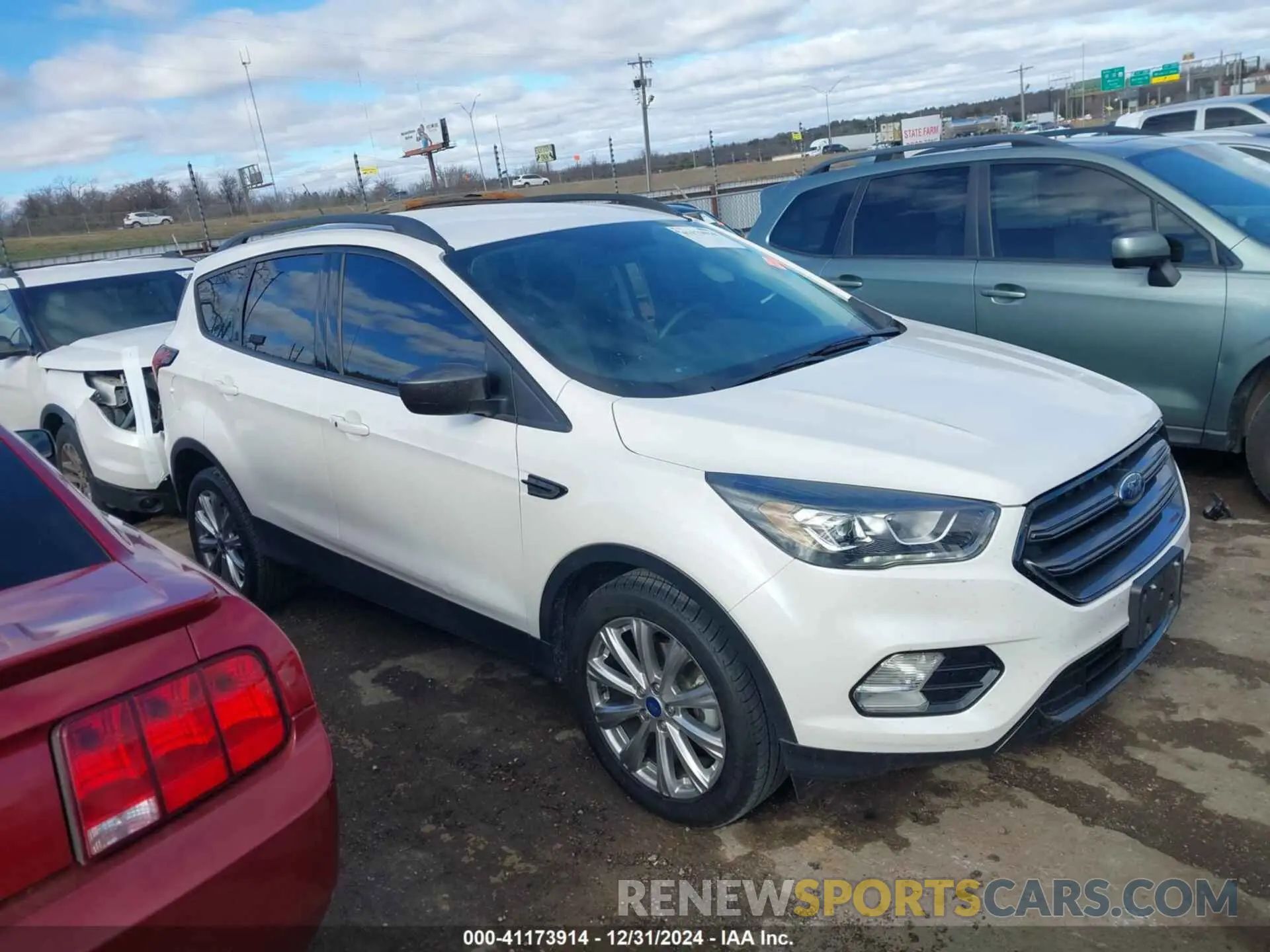 13 Фотография поврежденного автомобиля 1FMCU0HD1KUC52839 FORD ESCAPE 2019