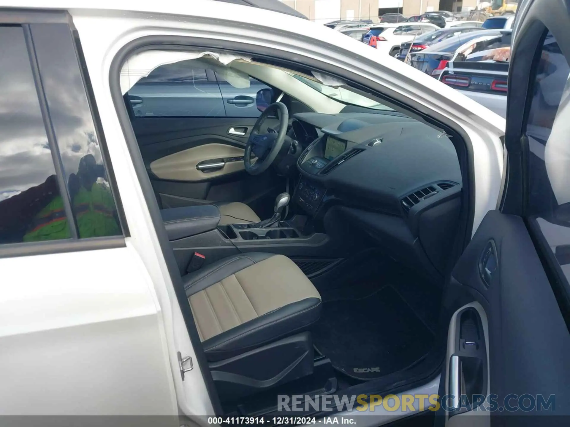 5 Фотография поврежденного автомобиля 1FMCU0HD1KUC52839 FORD ESCAPE 2019