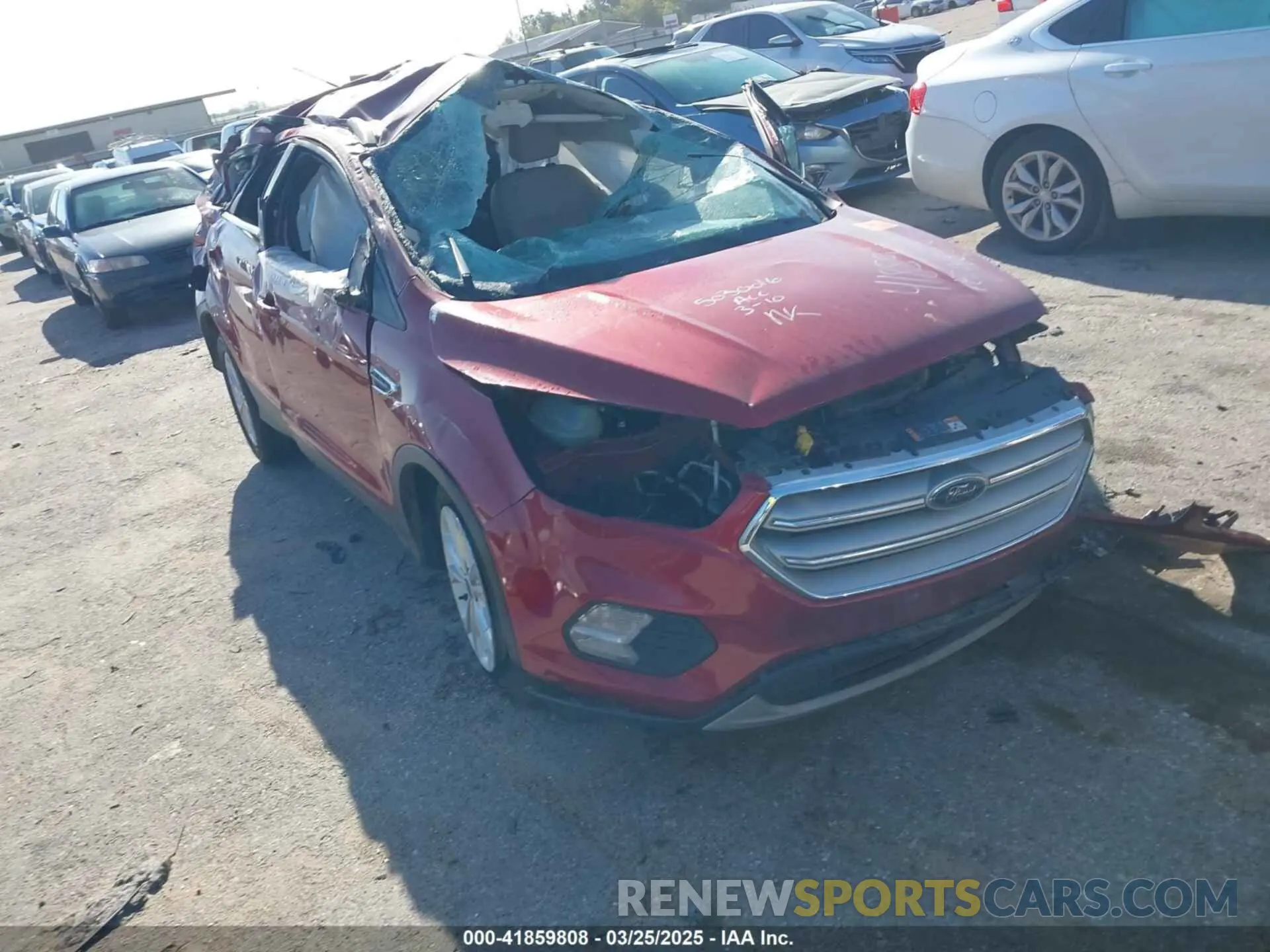 1 Photograph of a damaged car 1FMCU0HD2KUC32177 FORD ESCAPE 2019