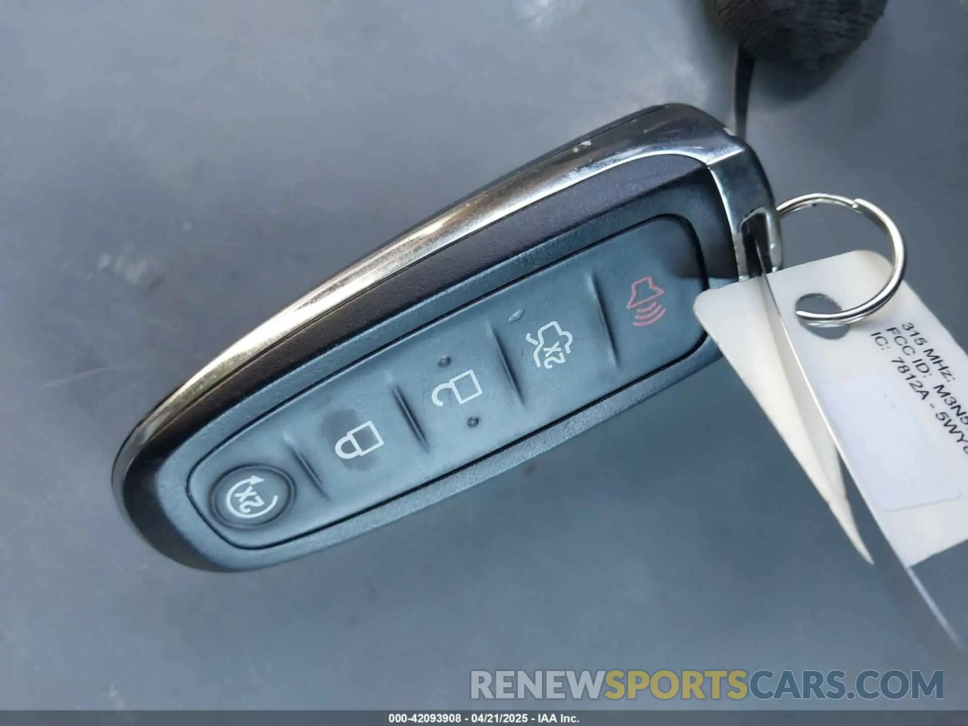 11 Photograph of a damaged car 1FMCU0HD2KUC52834 FORD ESCAPE 2019