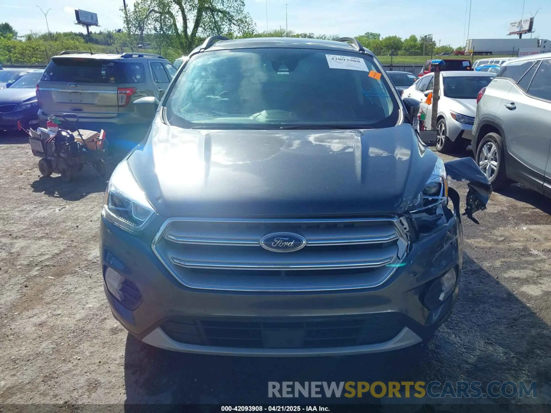 12 Photograph of a damaged car 1FMCU0HD2KUC52834 FORD ESCAPE 2019