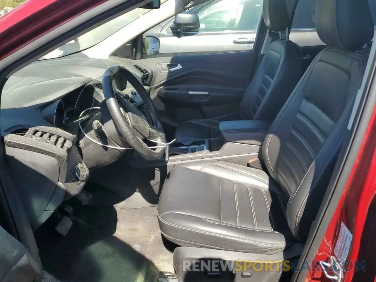 7 Photograph of a damaged car 1FMCU0HD3KUB49129 FORD ESCAPE 2019
