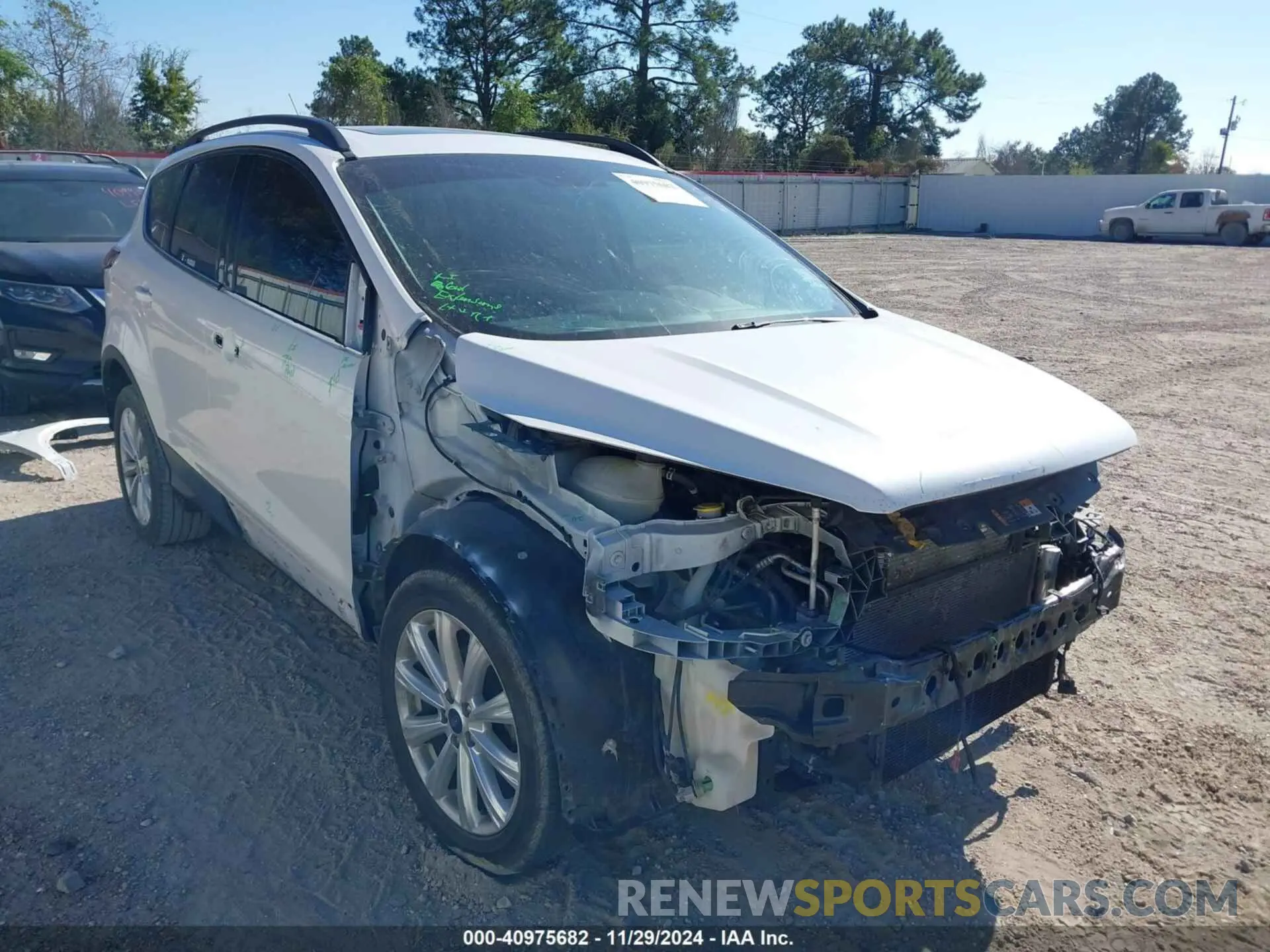 6 Фотография поврежденного автомобиля 1FMCU0HD3KUB94667 FORD ESCAPE 2019