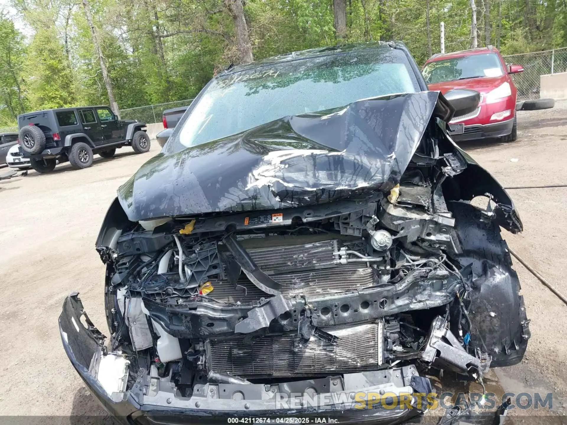 13 Photograph of a damaged car 1FMCU0HD3KUC47335 FORD ESCAPE 2019