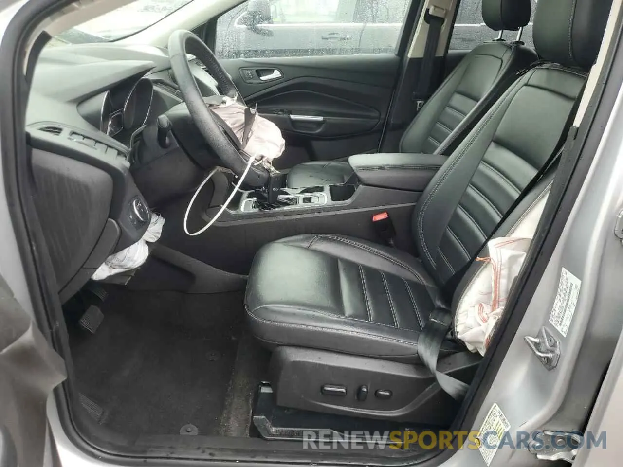 7 Фотография поврежденного автомобиля 1FMCU0HD4KUA97980 FORD ESCAPE 2019