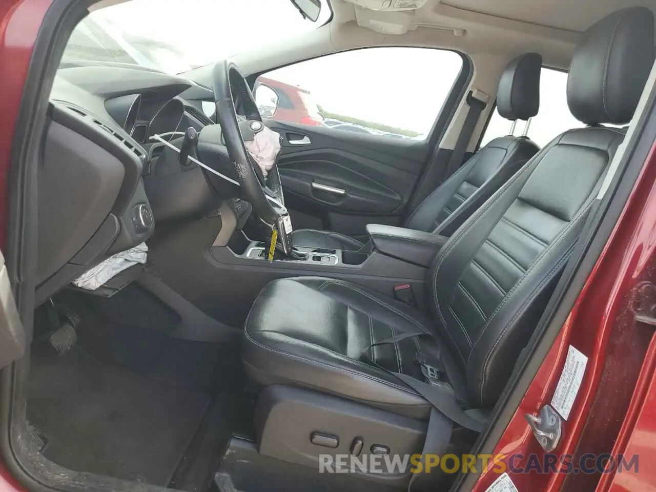 7 Фотография поврежденного автомобиля 1FMCU0HD5KUB77806 FORD ESCAPE 2019