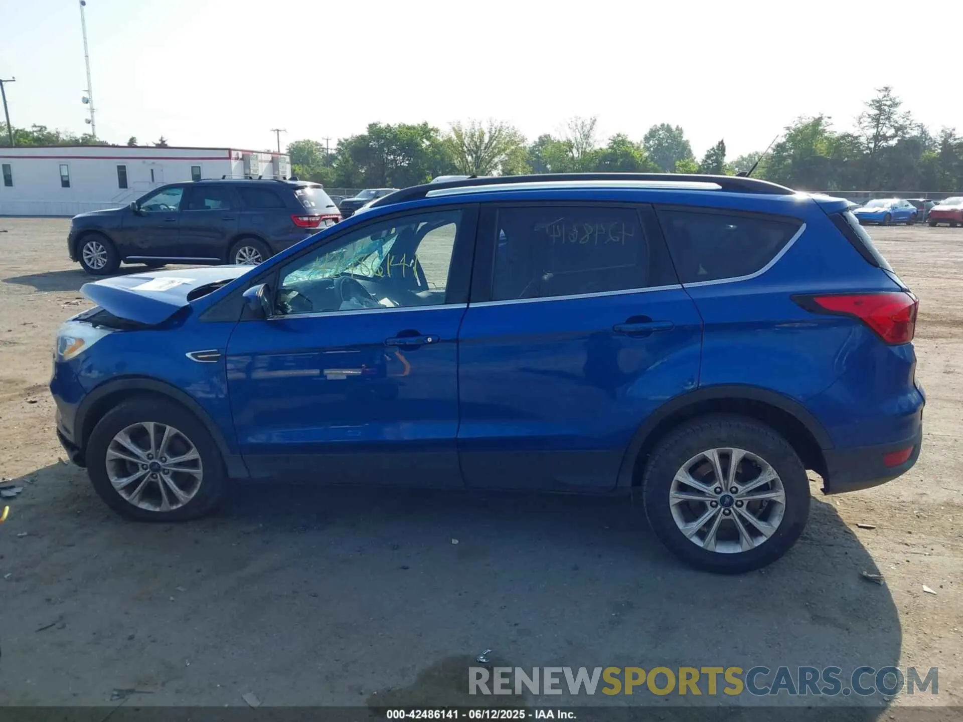 13 Photograph of a damaged car 1FMCU0HD6KUA02173 FORD ESCAPE 2019