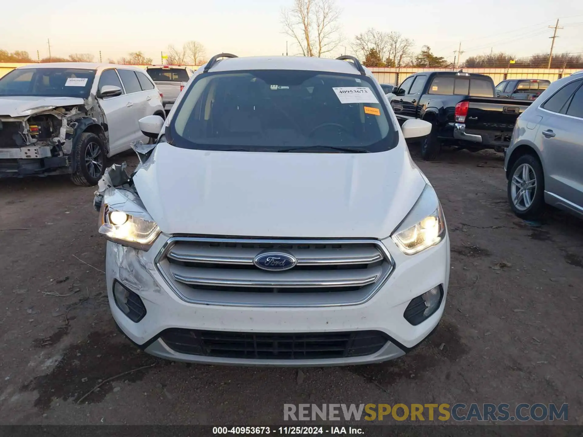 12 Photograph of a damaged car 1FMCU0HD6KUB01222 FORD ESCAPE 2019
