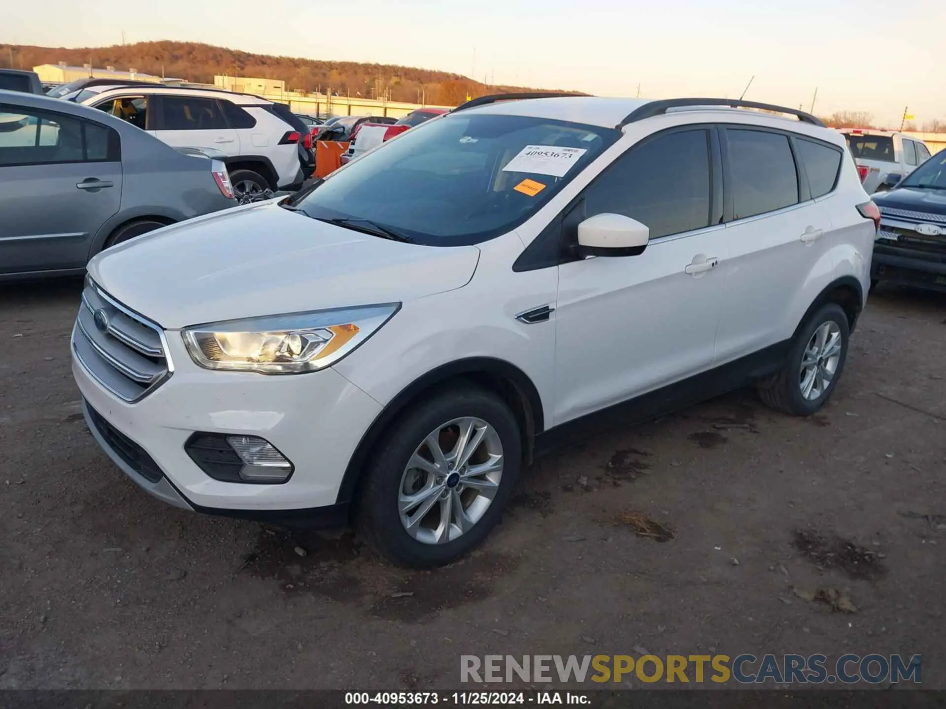 2 Photograph of a damaged car 1FMCU0HD6KUB01222 FORD ESCAPE 2019