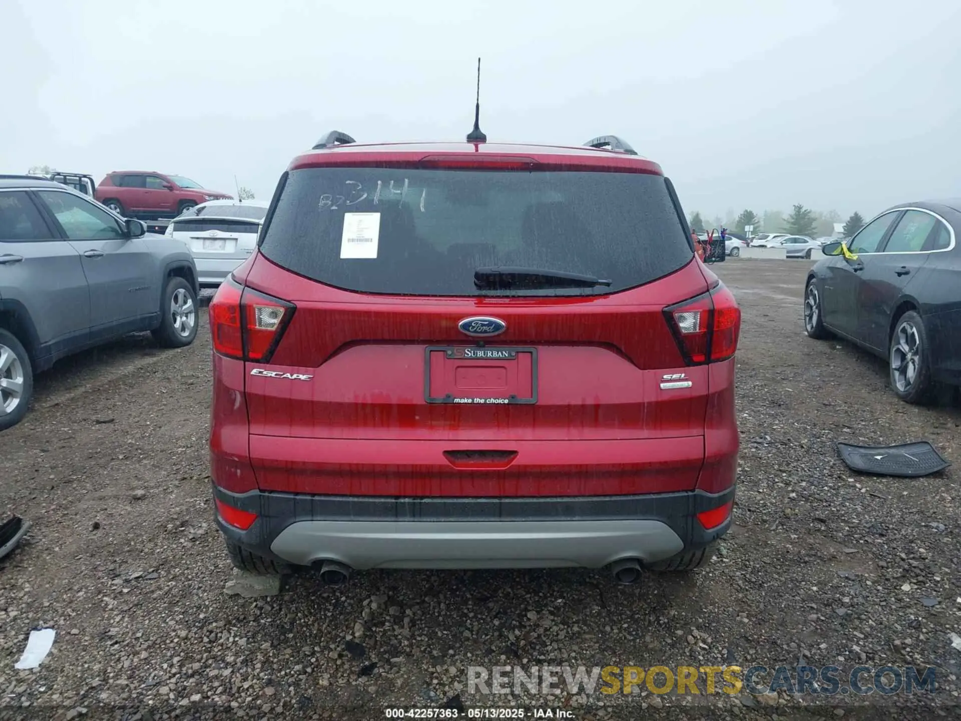 17 Фотография поврежденного автомобиля 1FMCU0HD6KUB23141 FORD ESCAPE 2019