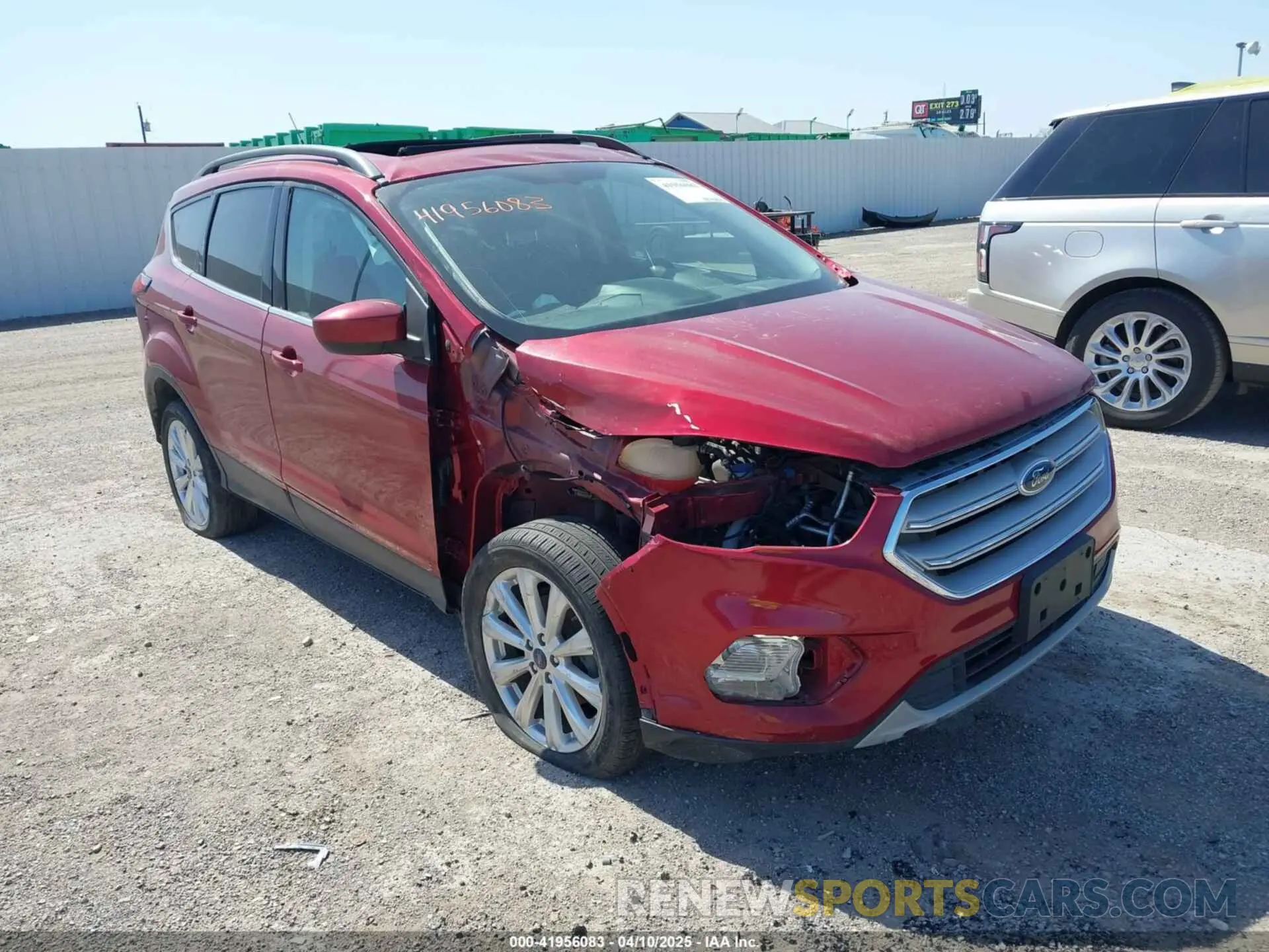 1 Photograph of a damaged car 1FMCU0HD7KUA49521 FORD ESCAPE 2019