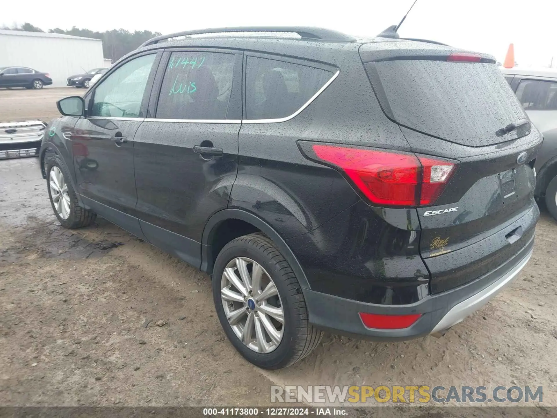 3 Фотография поврежденного автомобиля 1FMCU0HD7KUB74597 FORD ESCAPE 2019