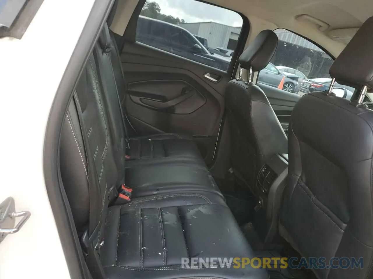 11 Photograph of a damaged car 1FMCU0HD7KUB75152 FORD ESCAPE 2019