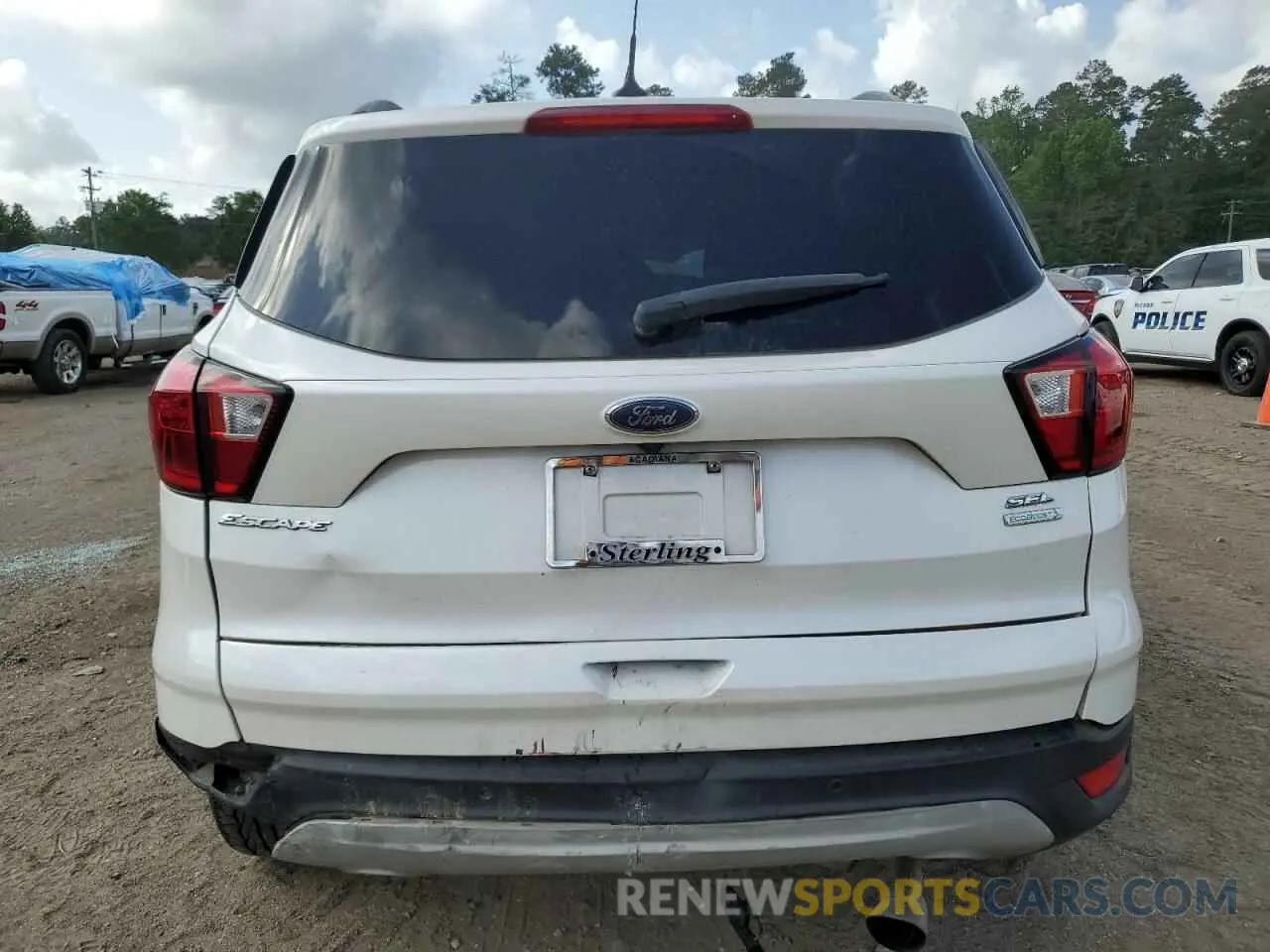 6 Photograph of a damaged car 1FMCU0HD7KUB75152 FORD ESCAPE 2019