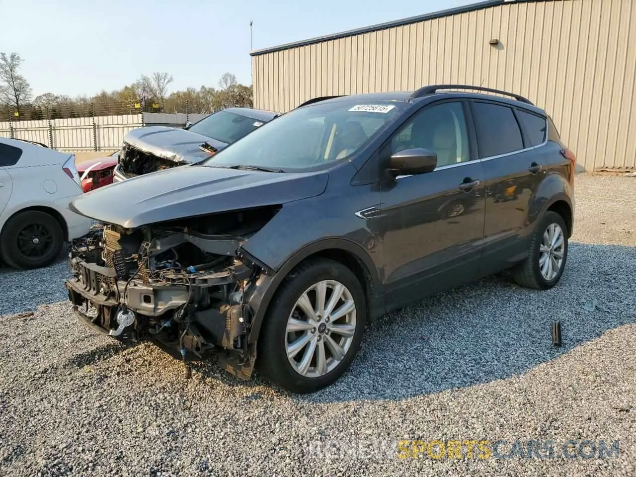 1 Photograph of a damaged car 1FMCU0HD7KUB84563 FORD ESCAPE 2019