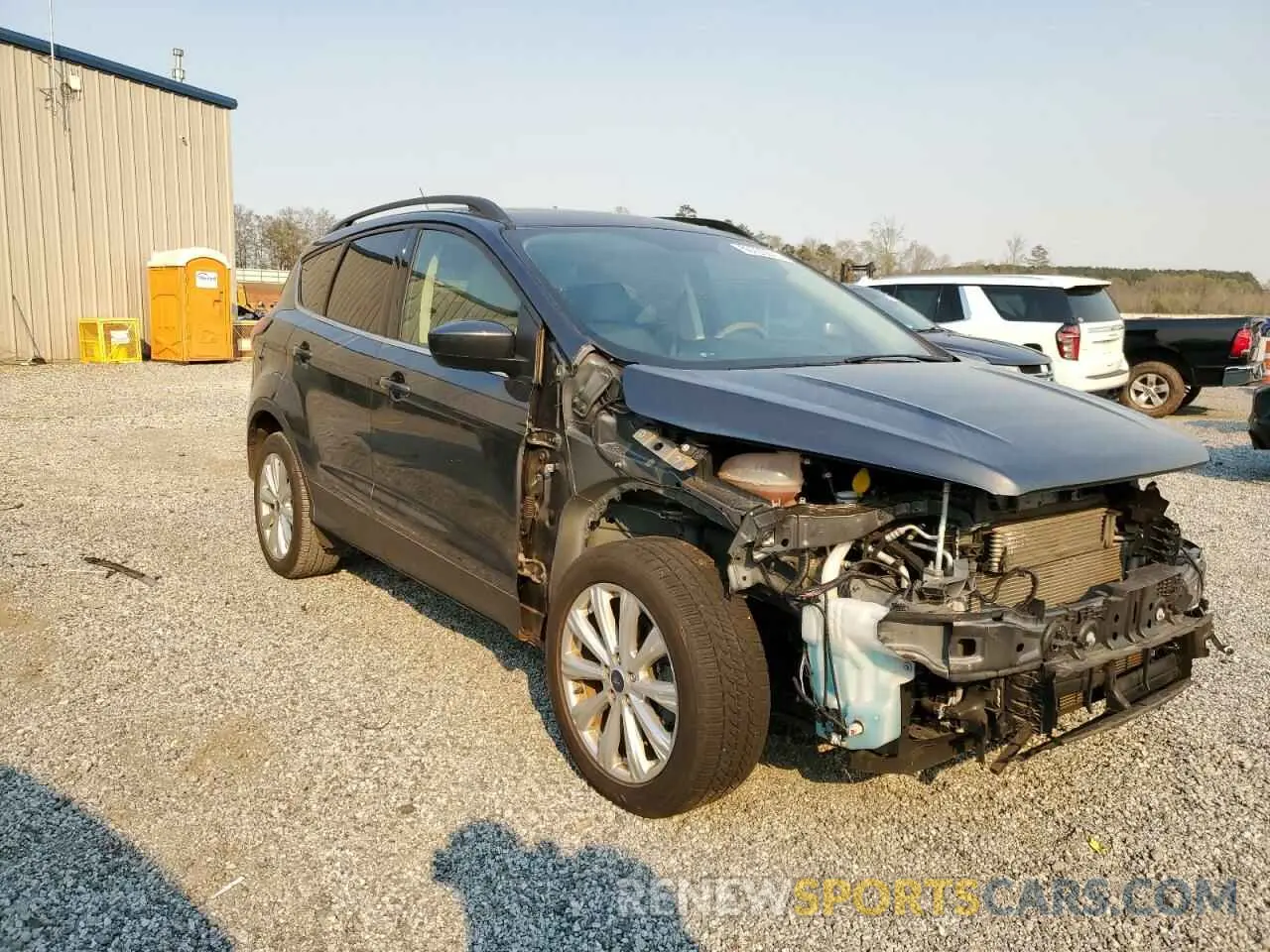 4 Photograph of a damaged car 1FMCU0HD7KUB84563 FORD ESCAPE 2019