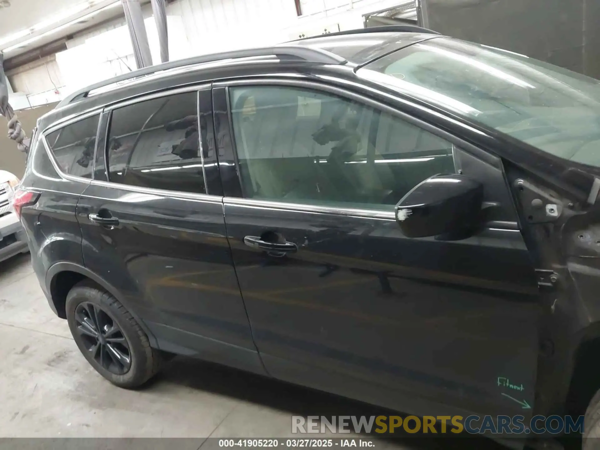 13 Фотография поврежденного автомобиля 1FMCU0HD7KUC08084 FORD ESCAPE 2019