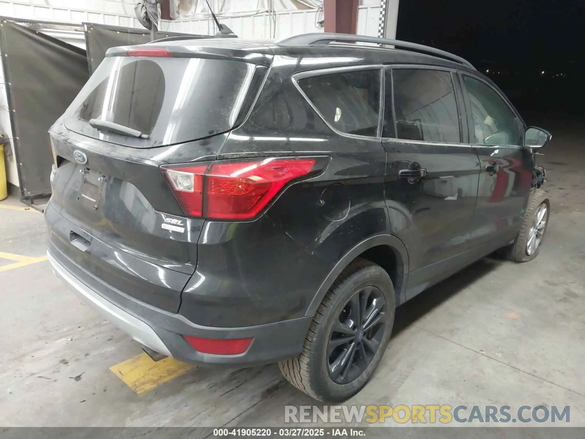 4 Фотография поврежденного автомобиля 1FMCU0HD7KUC08084 FORD ESCAPE 2019