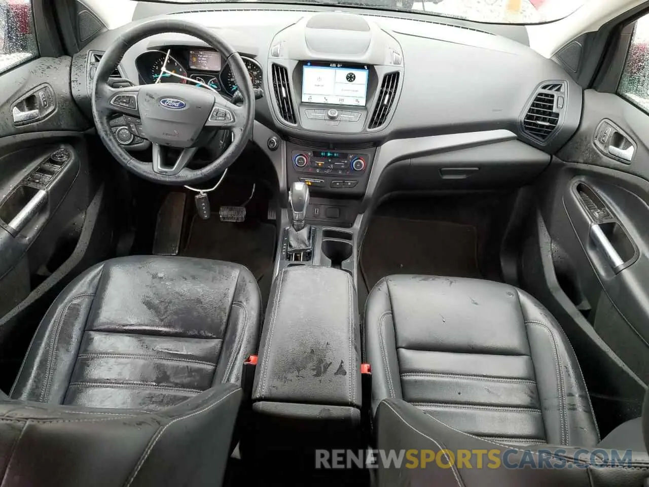 8 Photograph of a damaged car 1FMCU0HD8KUB53967 FORD ESCAPE 2019