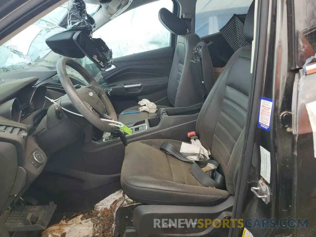 7 Photograph of a damaged car 1FMCU0HD9KUC02352 FORD ESCAPE 2019