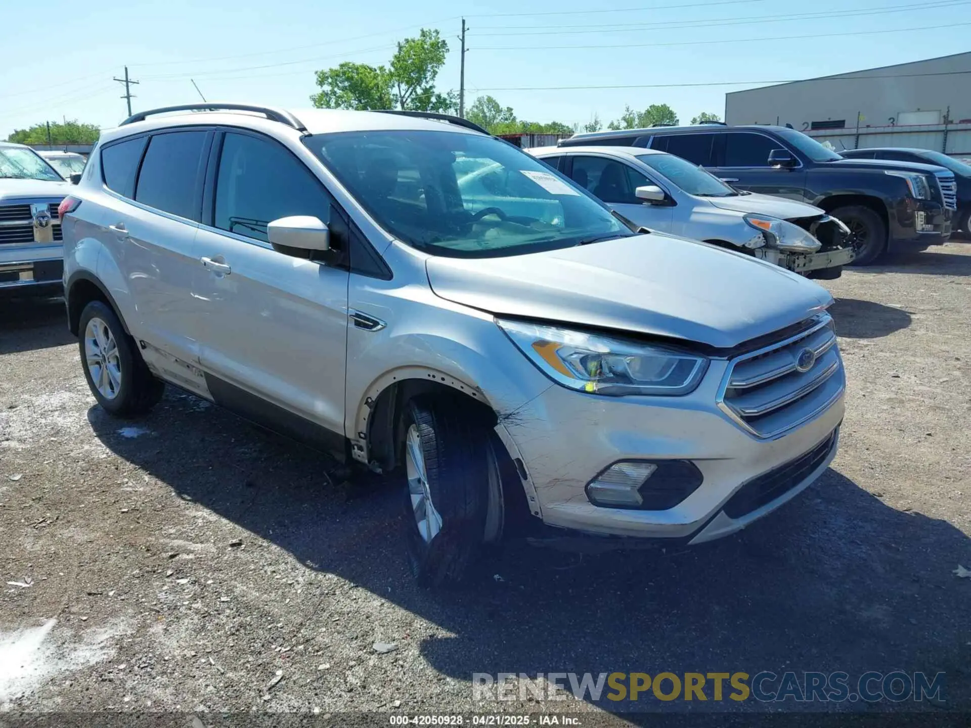 1 Photograph of a damaged car 1FMCU0HDXKUC08077 FORD ESCAPE 2019