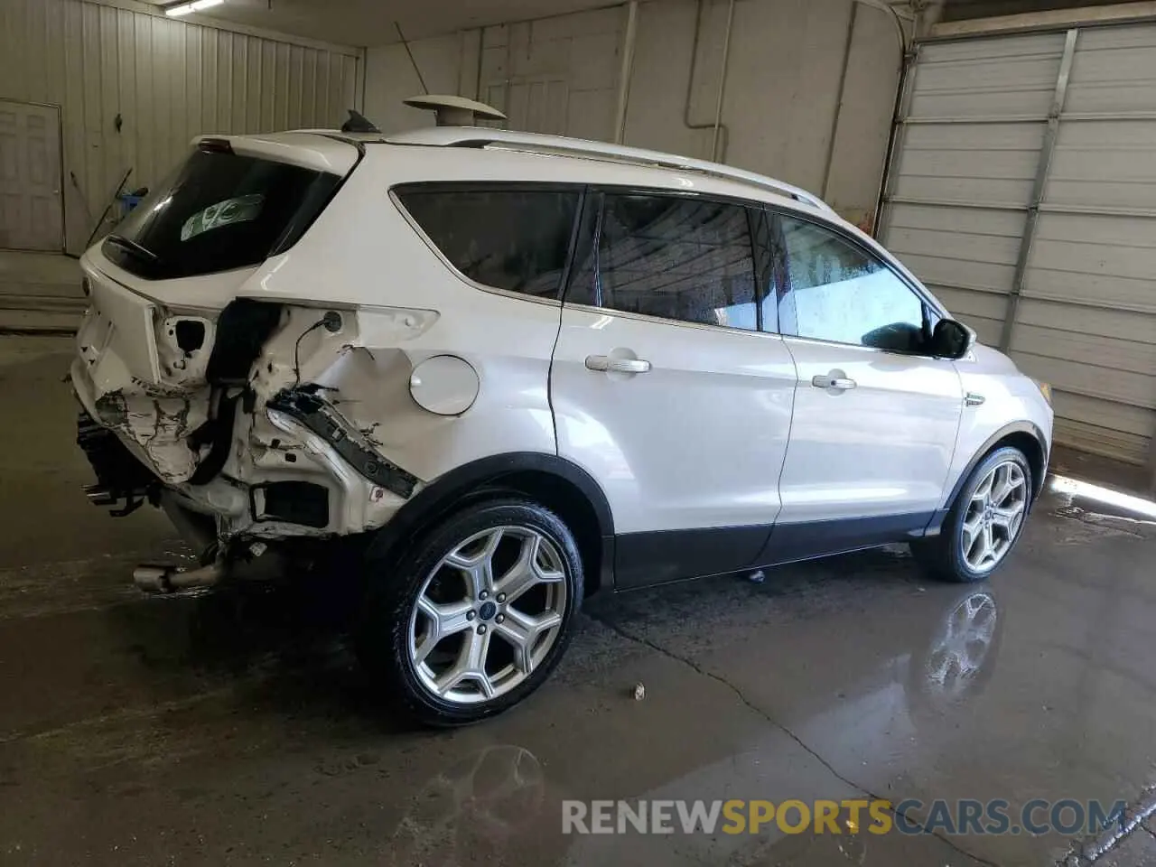 3 Фотография поврежденного автомобиля 1FMCU0J94KUA44606 FORD ESCAPE 2019