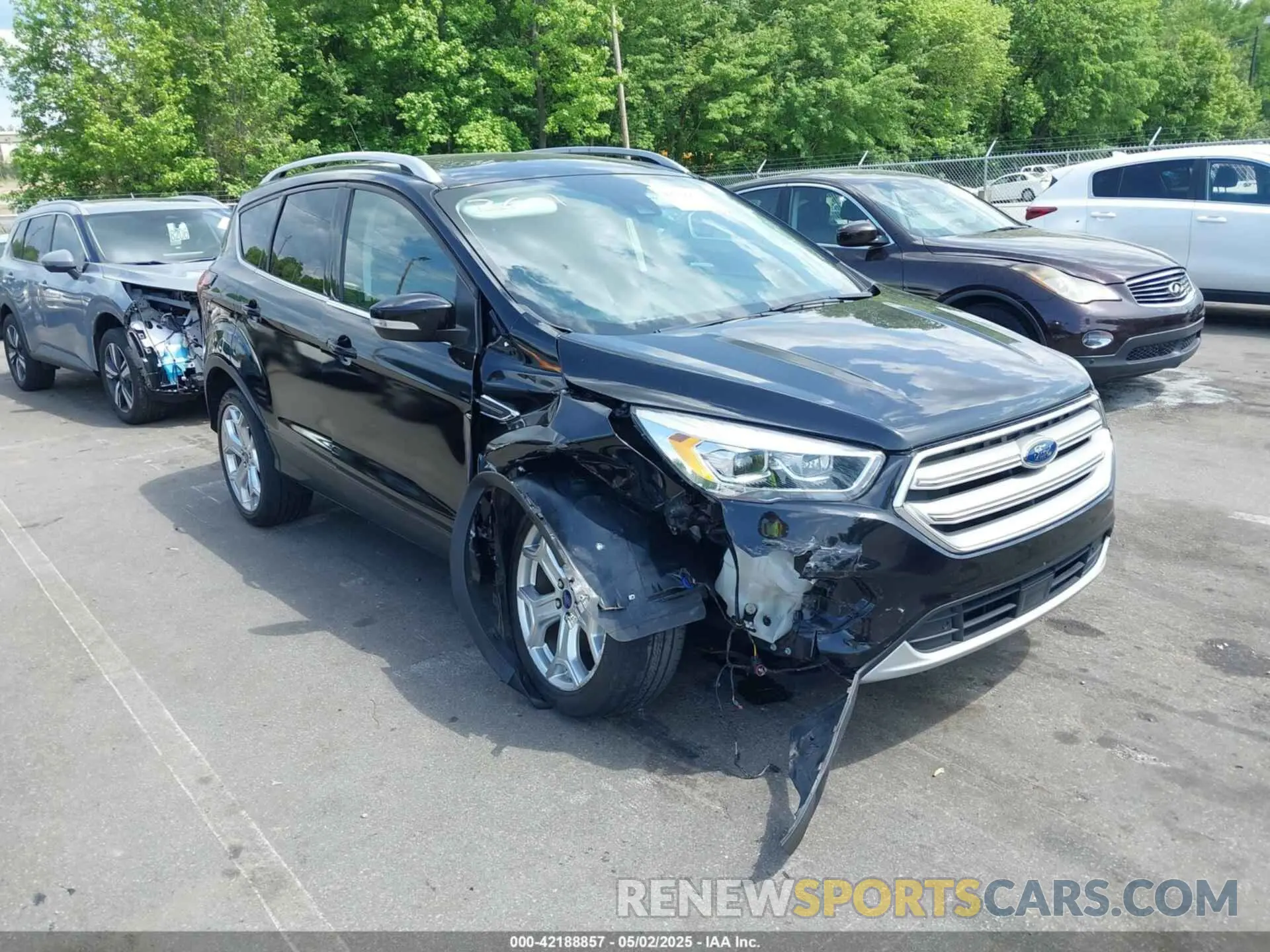1 Фотография поврежденного автомобиля 1FMCU0J94KUB93601 FORD ESCAPE 2019