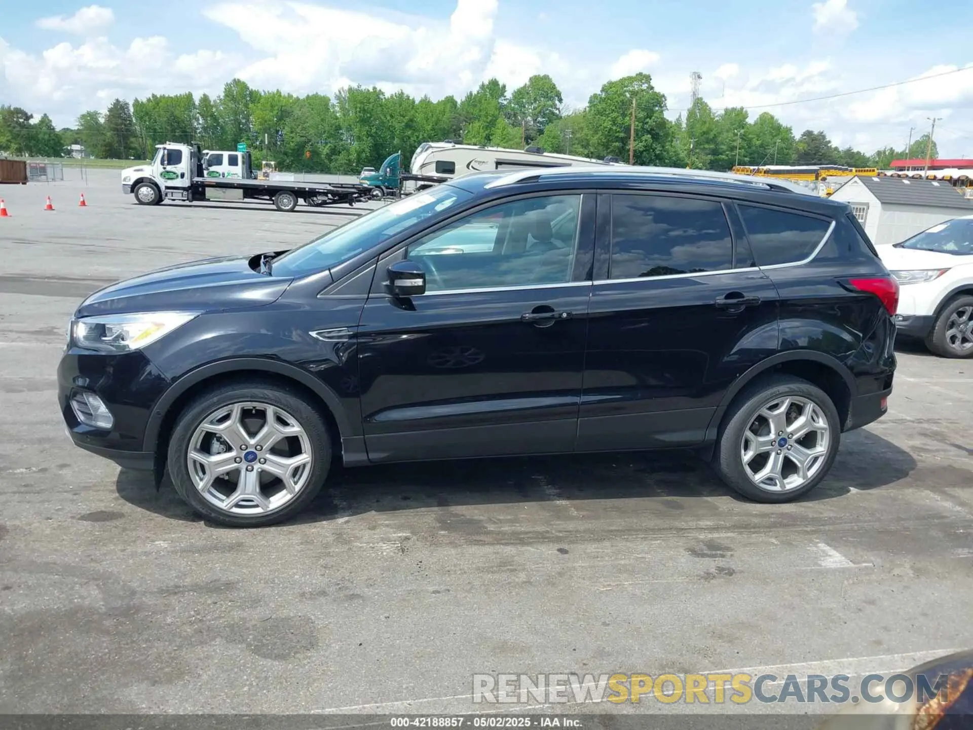 14 Фотография поврежденного автомобиля 1FMCU0J94KUB93601 FORD ESCAPE 2019