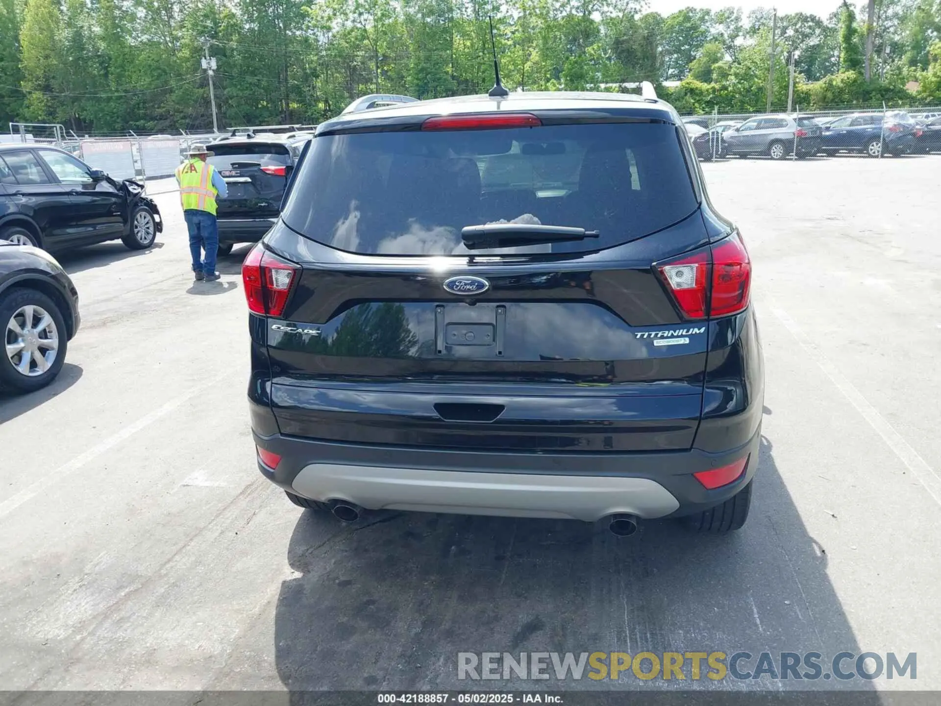 16 Фотография поврежденного автомобиля 1FMCU0J94KUB93601 FORD ESCAPE 2019