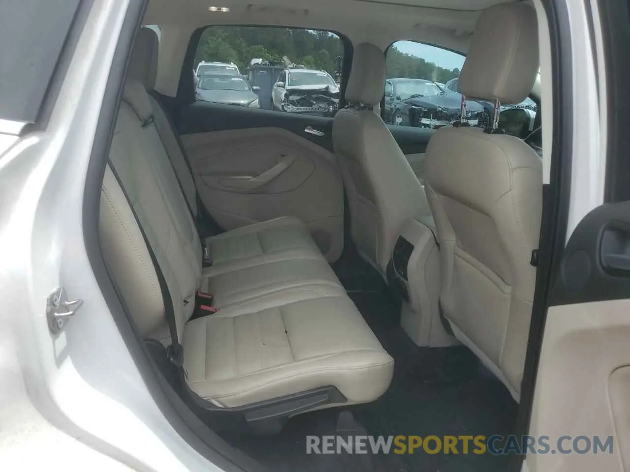 10 Фотография поврежденного автомобиля 1FMCU0J94KUC02894 FORD ESCAPE 2019
