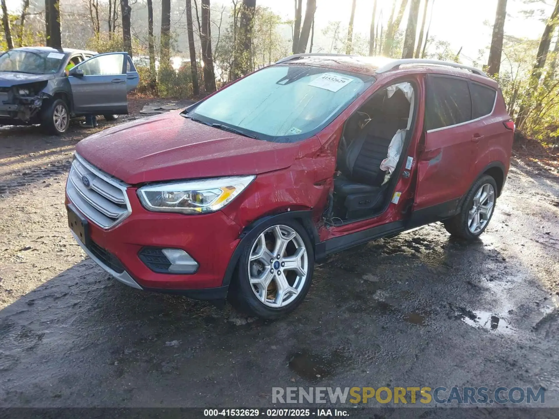 2 Photograph of a damaged car 1FMCU0J95KUA50852 FORD ESCAPE 2019