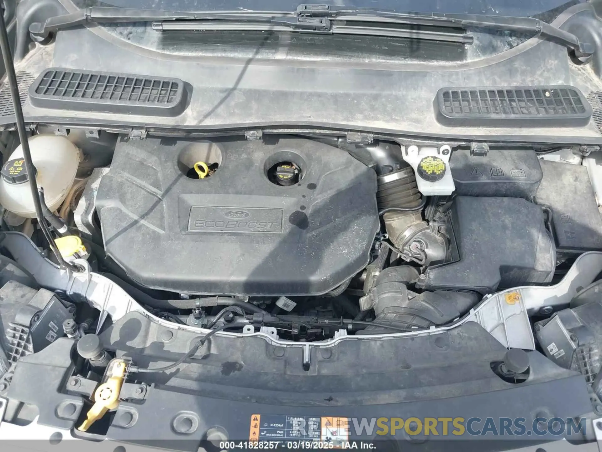 10 Фотография поврежденного автомобиля 1FMCU0J96KUA39858 FORD ESCAPE 2019
