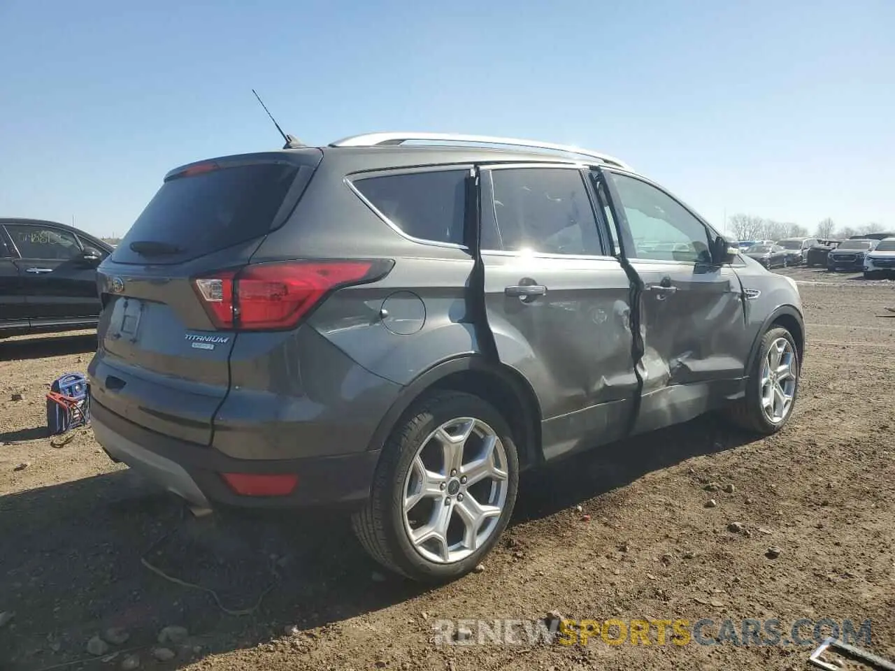 3 Photograph of a damaged car 1FMCU0J99KUA91761 FORD ESCAPE 2019