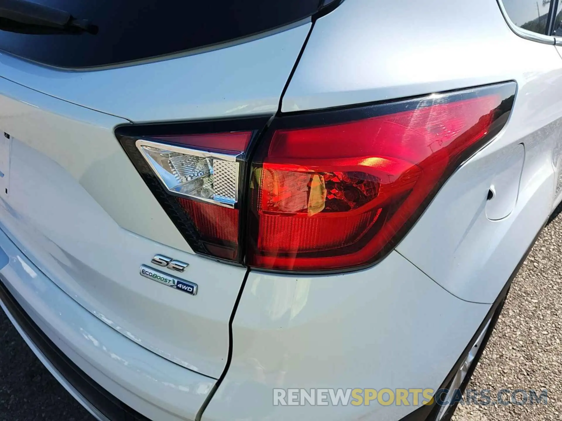 23 Фотография поврежденного автомобиля 1FMCU9G90KUB65290 FORD ESCAPE 2019