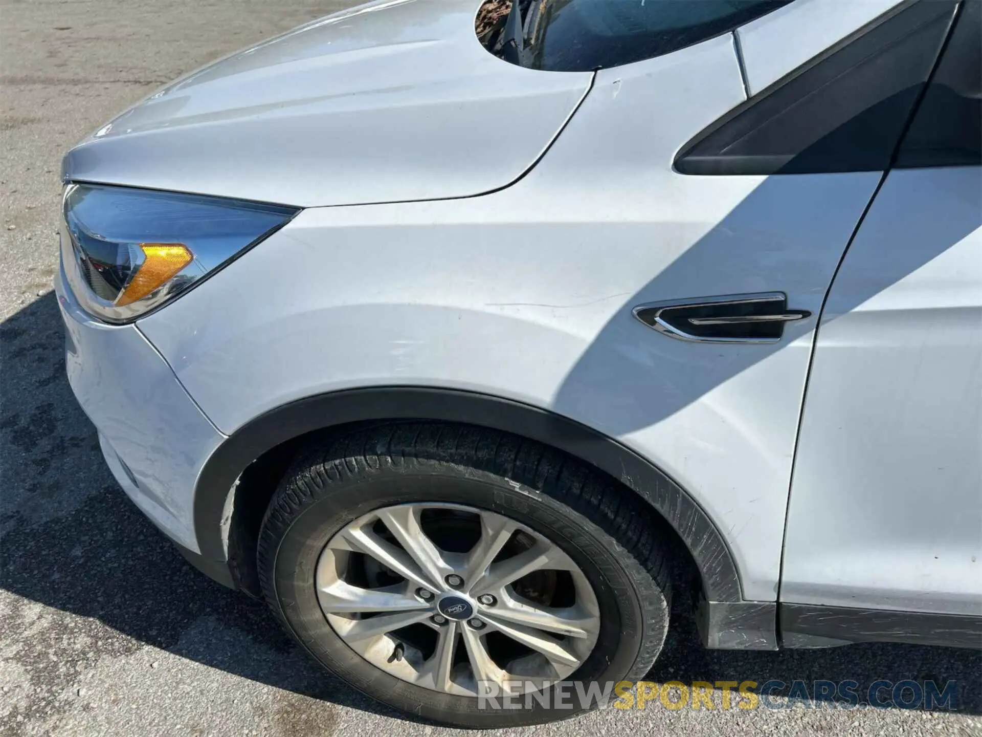 34 Фотография поврежденного автомобиля 1FMCU9G90KUB65290 FORD ESCAPE 2019