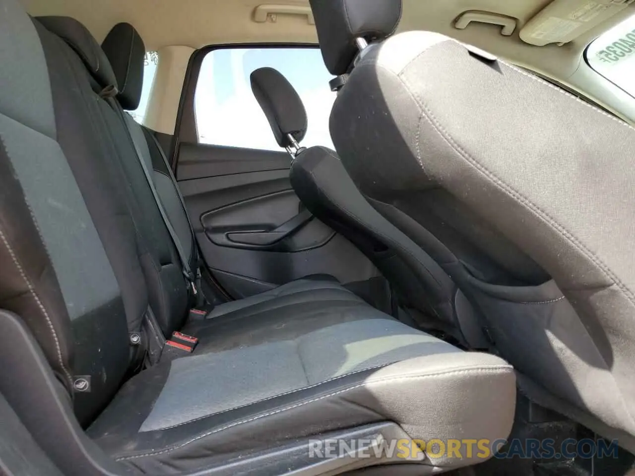 11 Фотография поврежденного автомобиля 1FMCU9G98KUB66414 FORD ESCAPE 2019