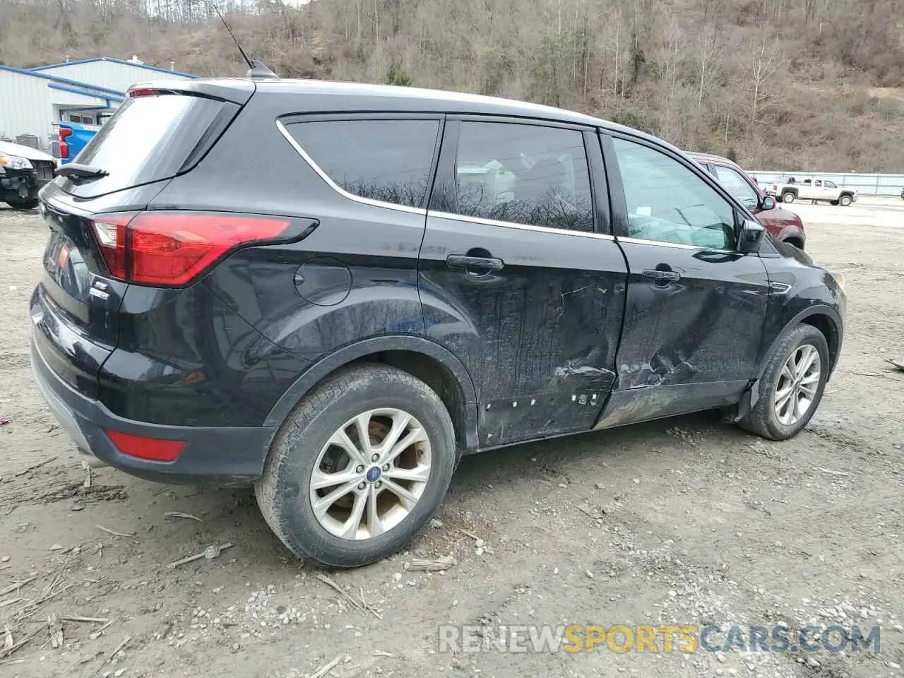 3 Photograph of a damaged car 1FMCU9GD0KUA11280 FORD ESCAPE 2019
