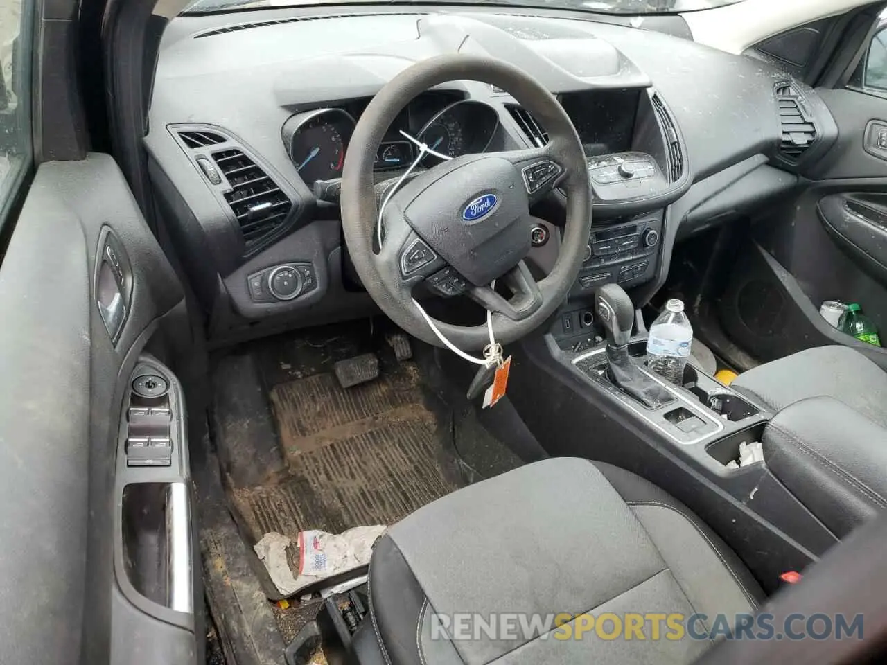 8 Photograph of a damaged car 1FMCU9GD0KUA11280 FORD ESCAPE 2019