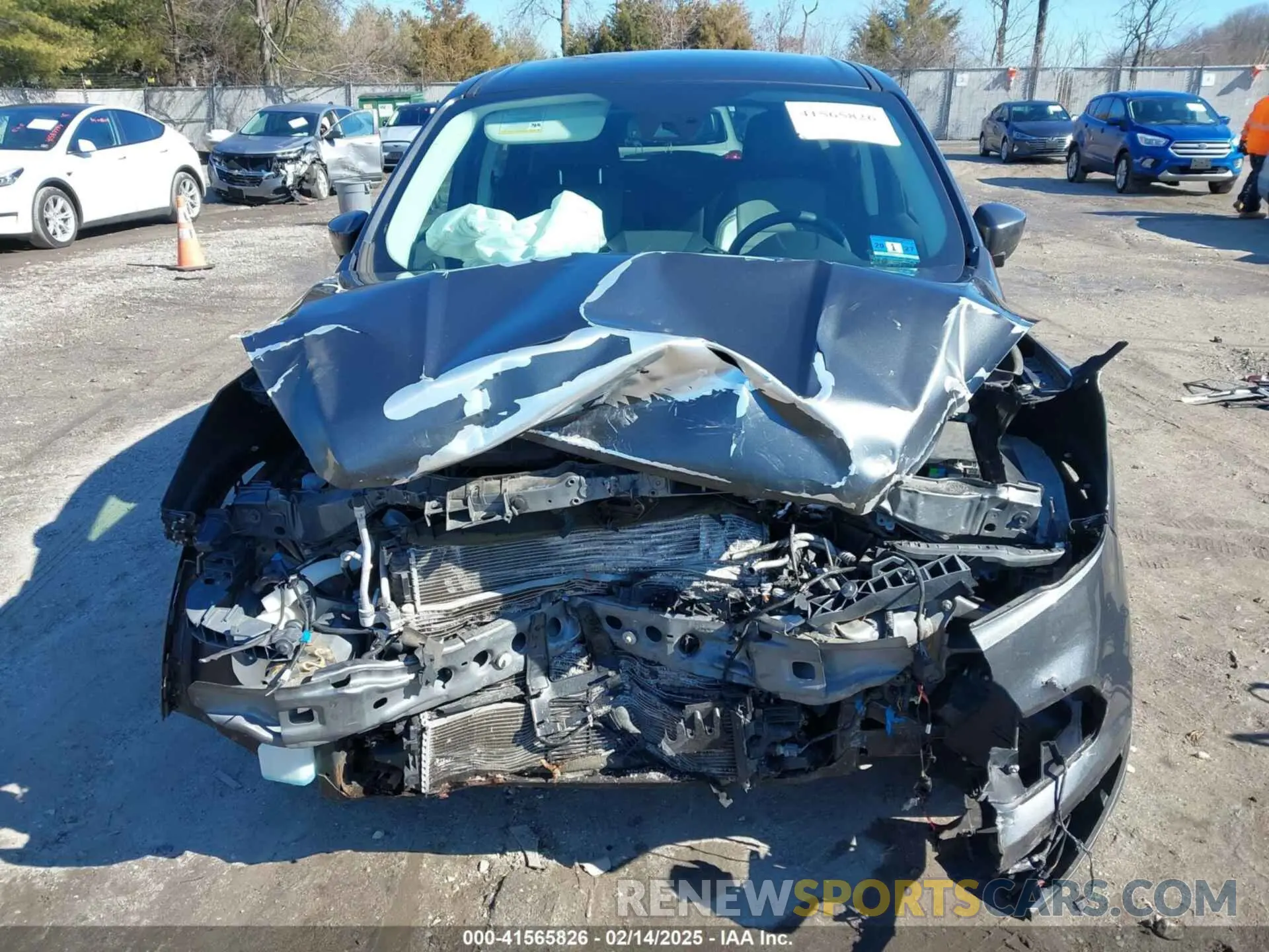 10 Photograph of a damaged car 1FMCU9GD0KUA57966 FORD ESCAPE 2019