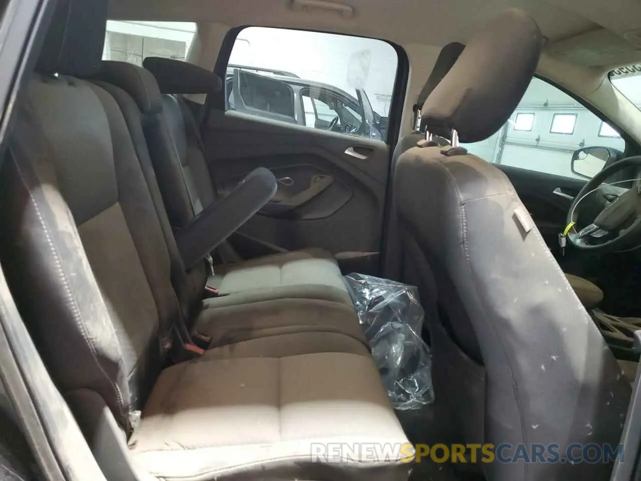 11 Photograph of a damaged car 1FMCU9GD0KUA70135 FORD ESCAPE 2019