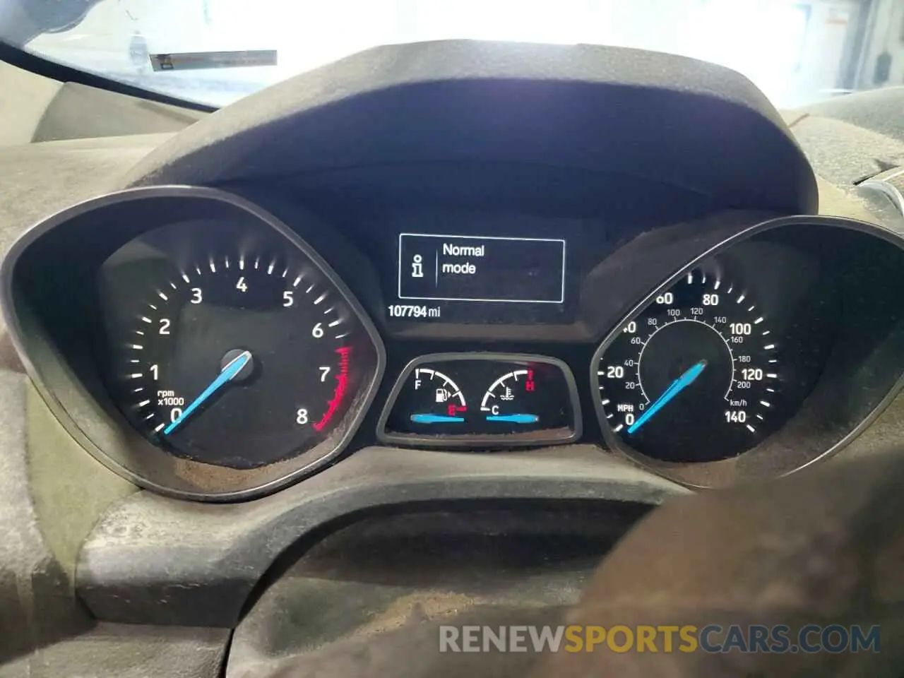 9 Photograph of a damaged car 1FMCU9GD0KUA70135 FORD ESCAPE 2019