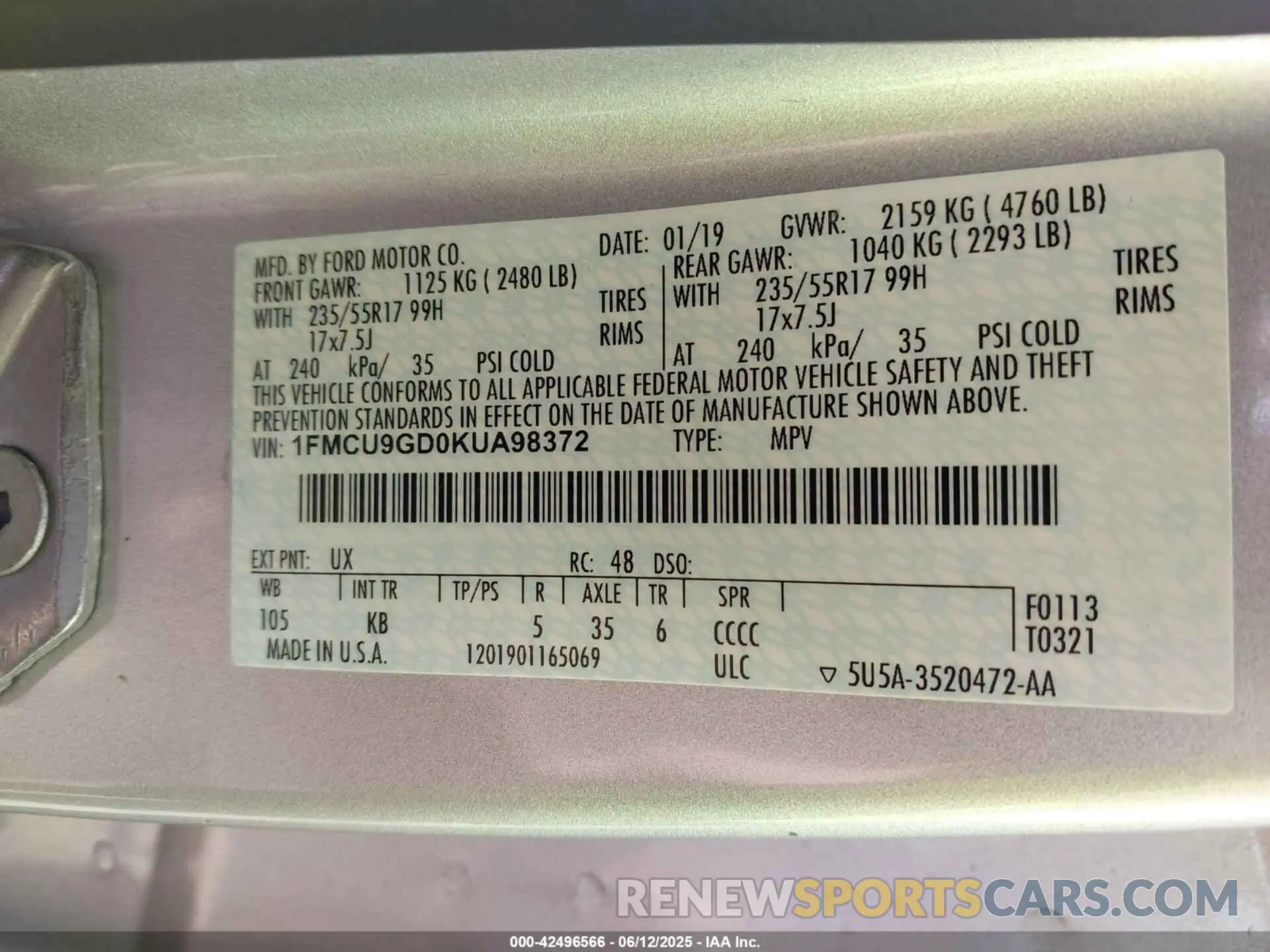 9 Photograph of a damaged car 1FMCU9GD0KUA98372 FORD ESCAPE 2019