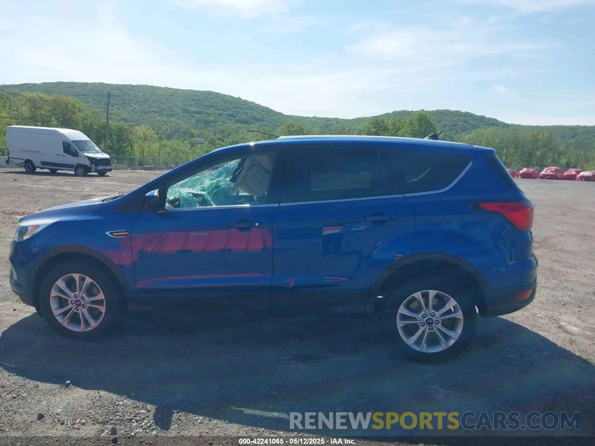 14 Фотография поврежденного автомобиля 1FMCU9GD0KUB92008 FORD ESCAPE 2019